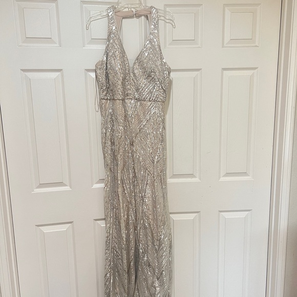 R & M Richards Sleeveless Two Tone Sequin Formal Gown wedding guest size 12 SPO - Picture 4 of 12